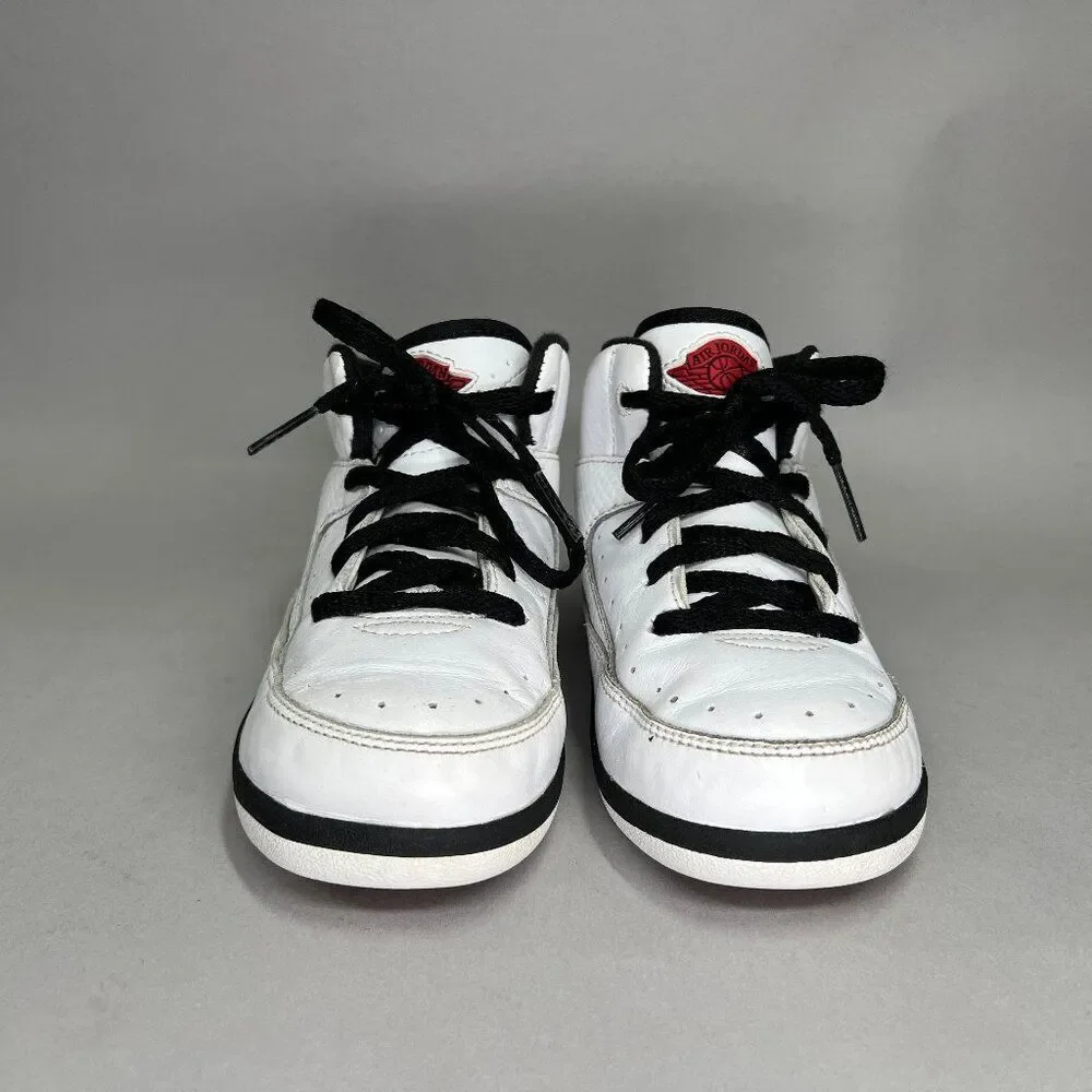 Jordan 2 Retro OG Chicago Shoes Youth‎ Size 10C White Leather Air Jordan Retro